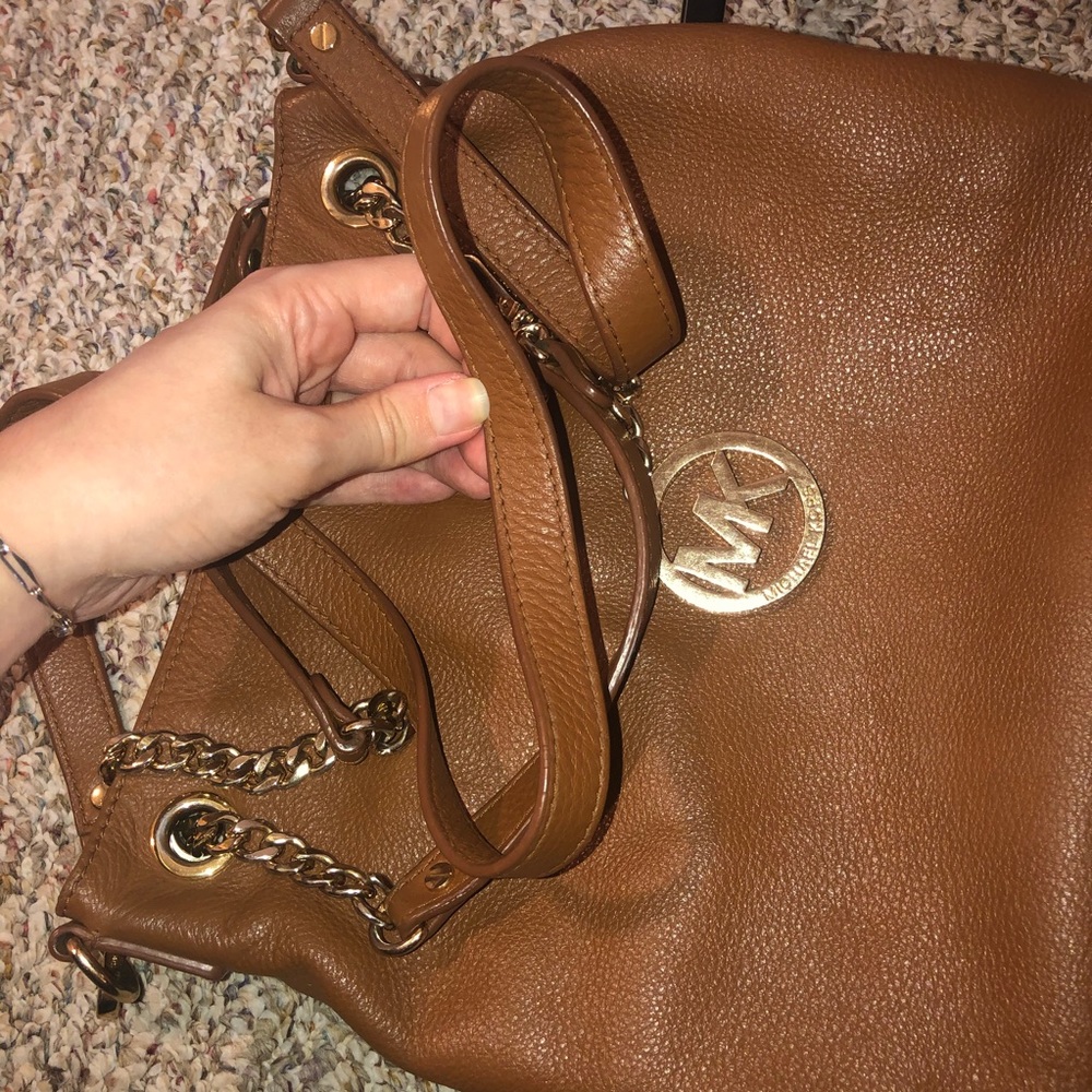 Authentic Michael Kors purse - Picture 5 of 6